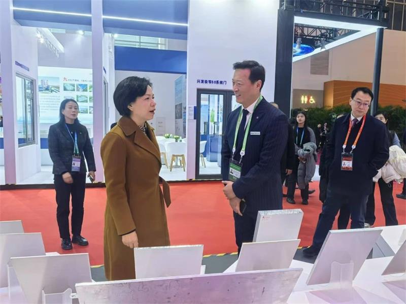 明泰鋁業(yè)精彩亮相鏈博會